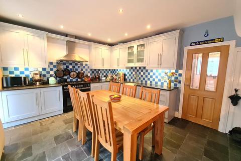 8 Mint Road, Wallington, SM6 0TY