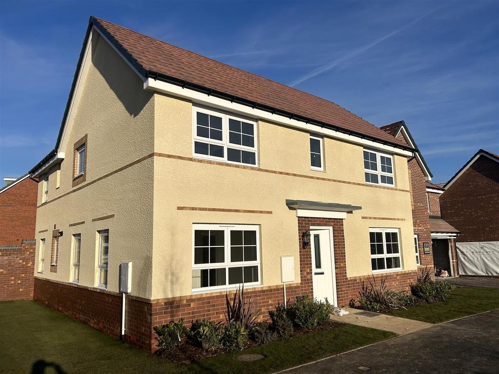 St Stephens Way, Fradley 4 bed detached house £1,850 pcm (£427 pw)