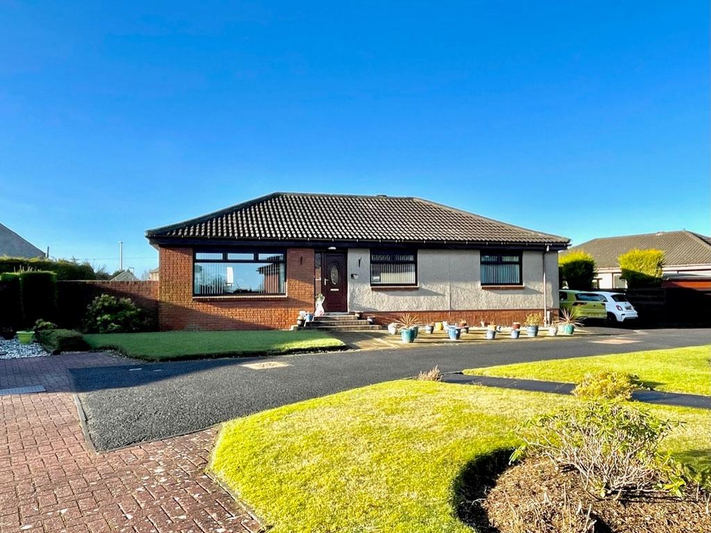 5 Cherry Place, Cowdenbeath, Fife, KY4 3 bed bungalow £215,000