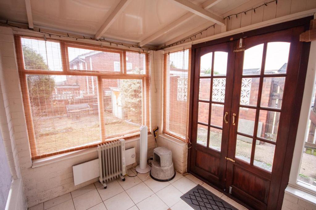 Single glazed garden roomservatory