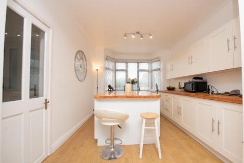 3 bedroom detached house for sale - Newport Road, Cowes