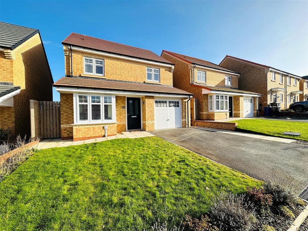 Bay Street, Thorpe Willoughby, Selby 4 bed detached house £290,000