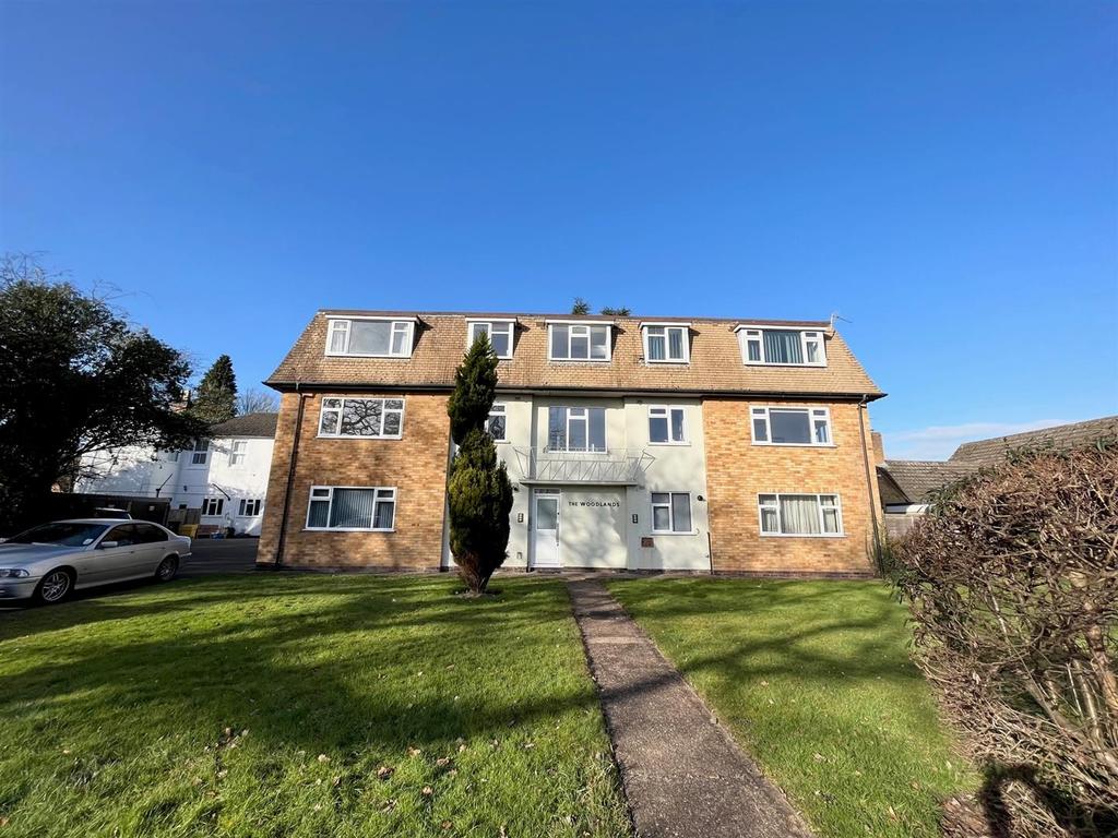 Bills Lane, Shirley, Solihull 2 bed apartment £950 pcm (£219 pw)