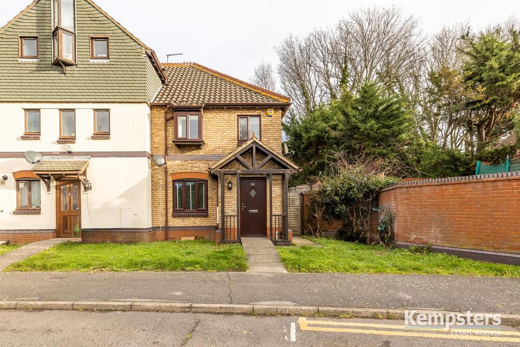 Argent Street, Grays 3 bed end of terrace house £365,000