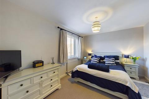 1 Constantine Crescent, Scarborough, YO12 4LQ
