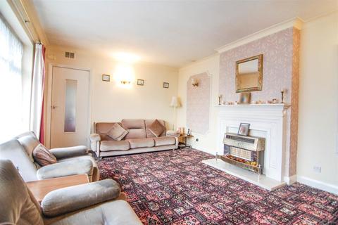 722 Doncaster Road, Ardsley, Barnsley, S71 5EH