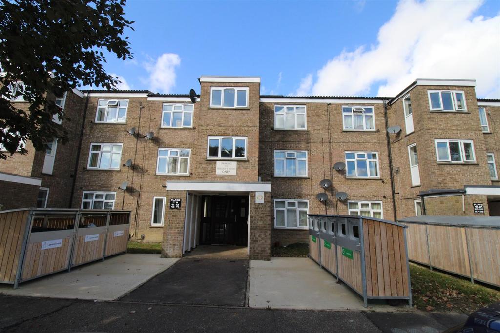 Thistle Drive Stanground Peterborough 1 bed apartment £625 pcm (£144 pw)