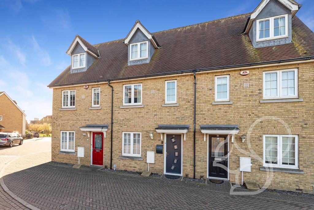 Woden Avenue, Stanway 3 bed terraced house £300,000