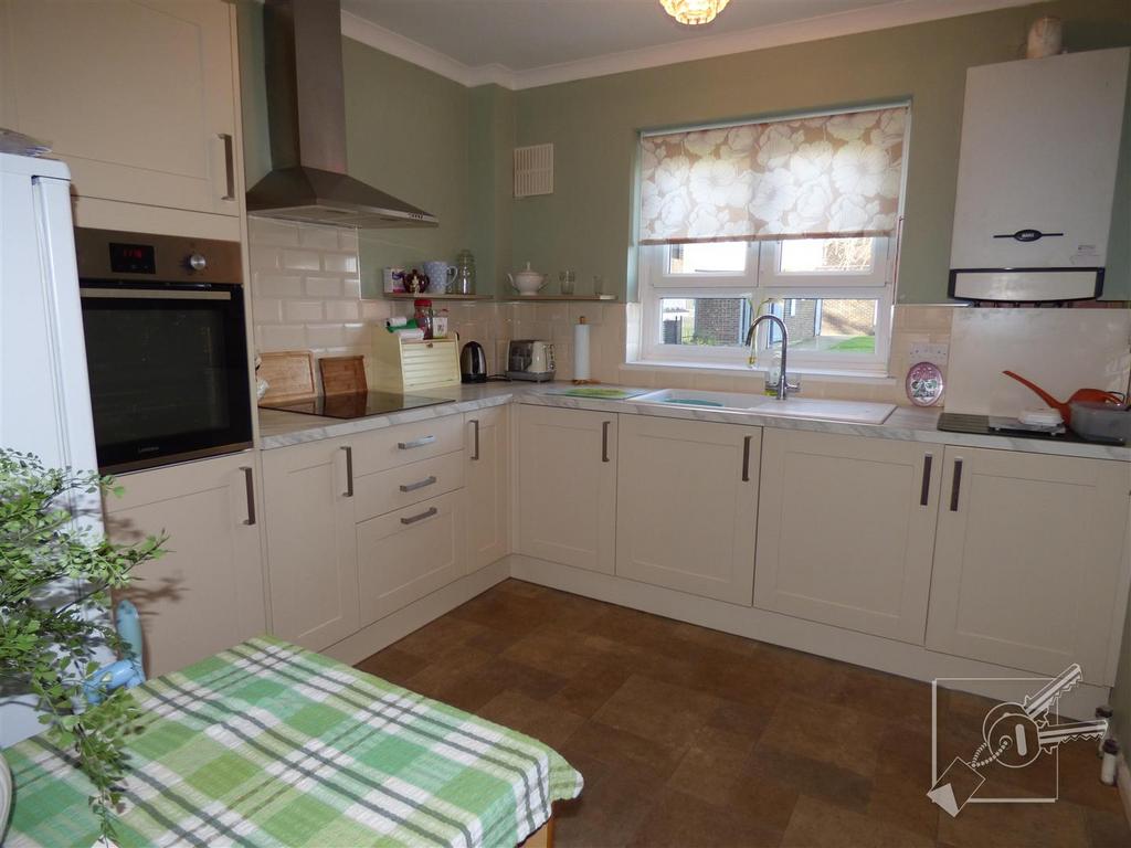 Kitchen: