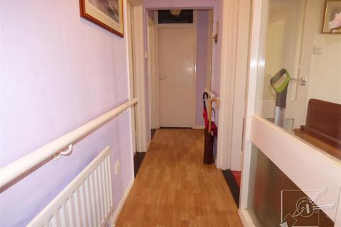 28 Fountain Walk, Northfleet, Gravesend, DA11 9JY
