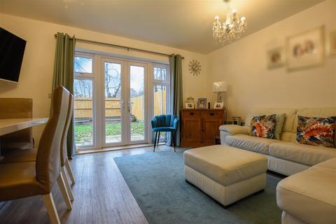 24 Elham Crescent, Dartford, DA2 6FA