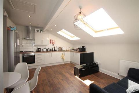 7 bedroom private hall to rent - Southfield Road, Middlesbrough, TS1 3HB