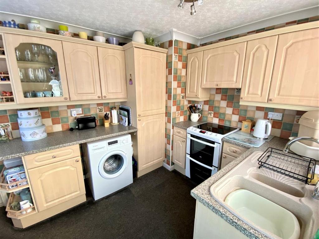 Kitchen..jpg
