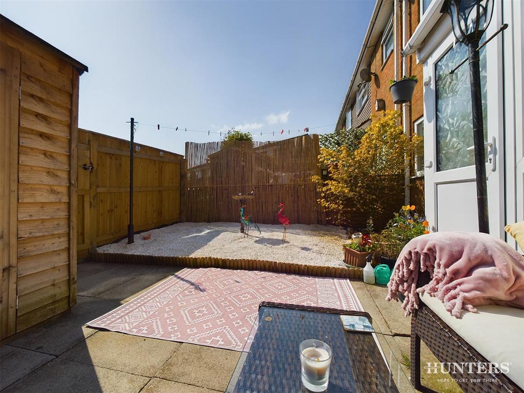 CAM01051 G0-PR0103-STILL002.jpg