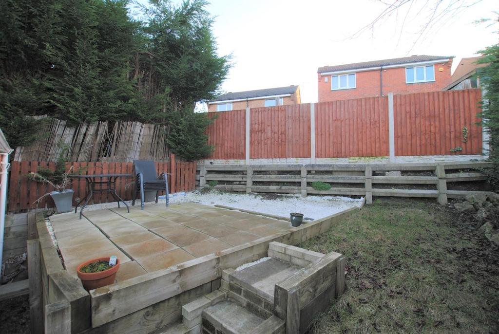Rear garden 01.jpg