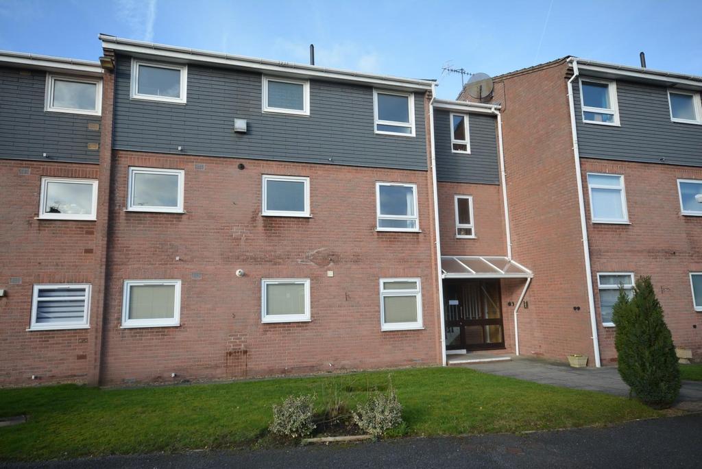 Westleigh Court, Newbold Back Lane, Newbold, Chesterfield, S40 4NY 2 bed apartment for sale £
