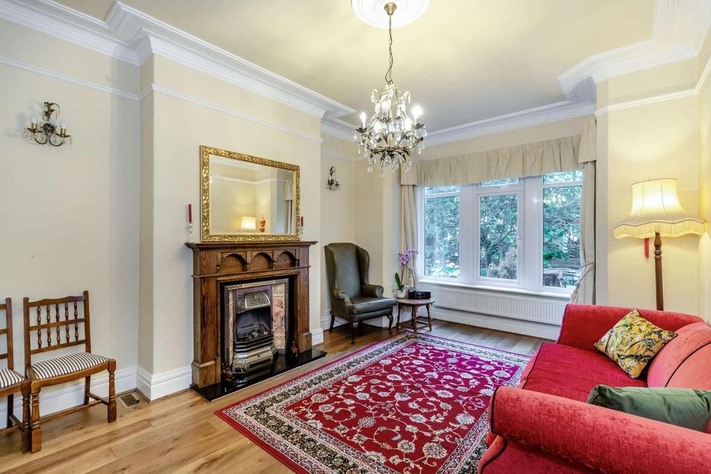 8517026-interior18-800.jpg