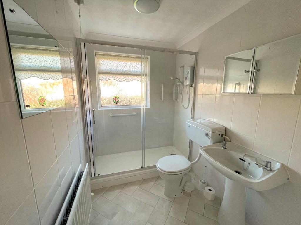 Shower room/w.c.