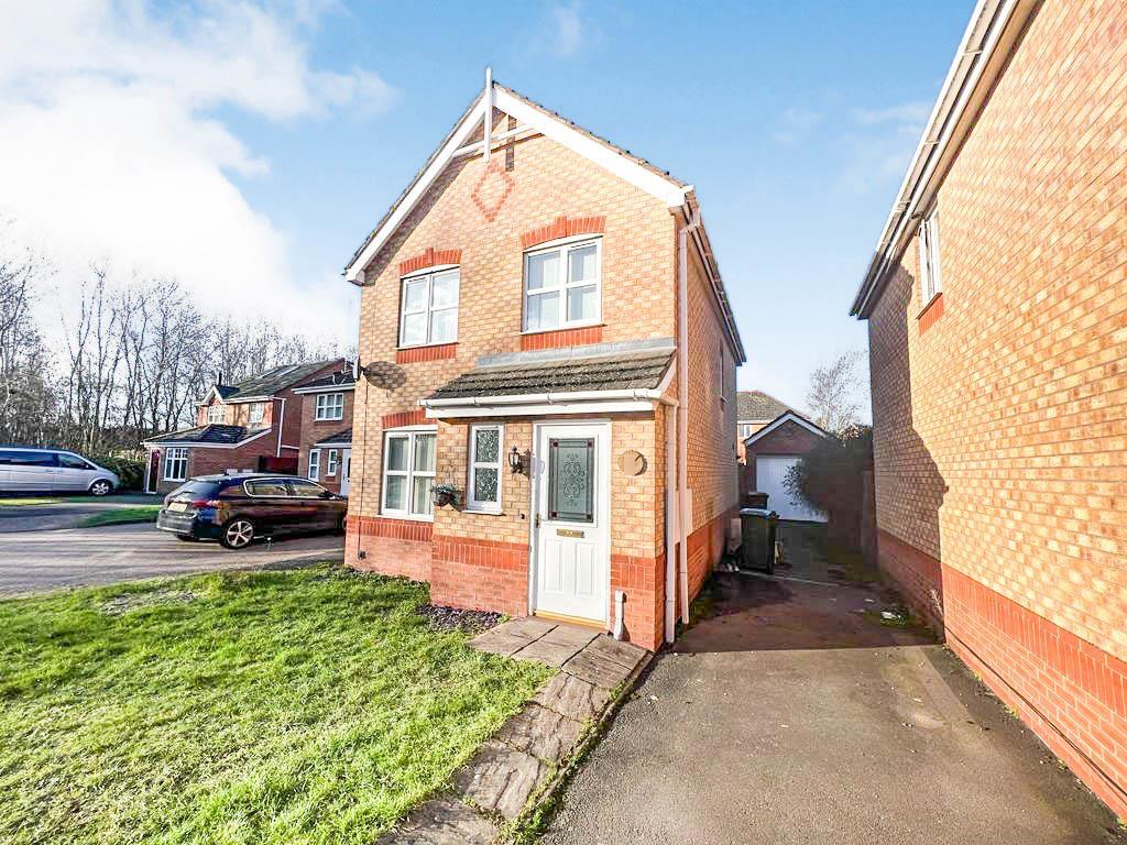 Oatlands Close, Holbrooks, Coventry, CV6 4PY 3 bed detached house £