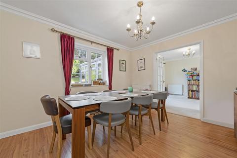 39 Hurstwood, Ascot, SL5 9SP