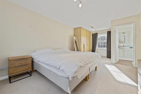 39 Hurstwood, Ascot, SL5 9SP