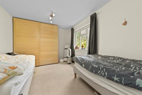 39 Hurstwood, Ascot, SL5 9SP