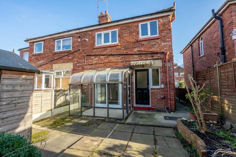 3 bedroom semi-detached house for sale - Abbotsford Road, Hull Road, York