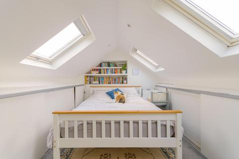 8 Allison Avenue, Bristol, BS4 4PE