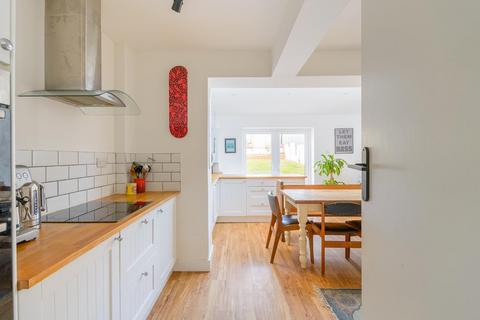 8 Allison Avenue, Bristol, BS4 4PE