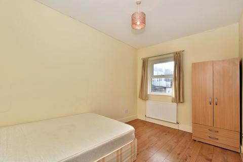 2 bedroom flat to rent - North End Road, West Kensington, SW6