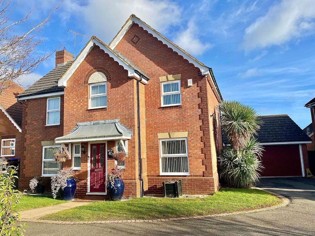 The Ashway, Brixworth... 4 bed detached house £445,000