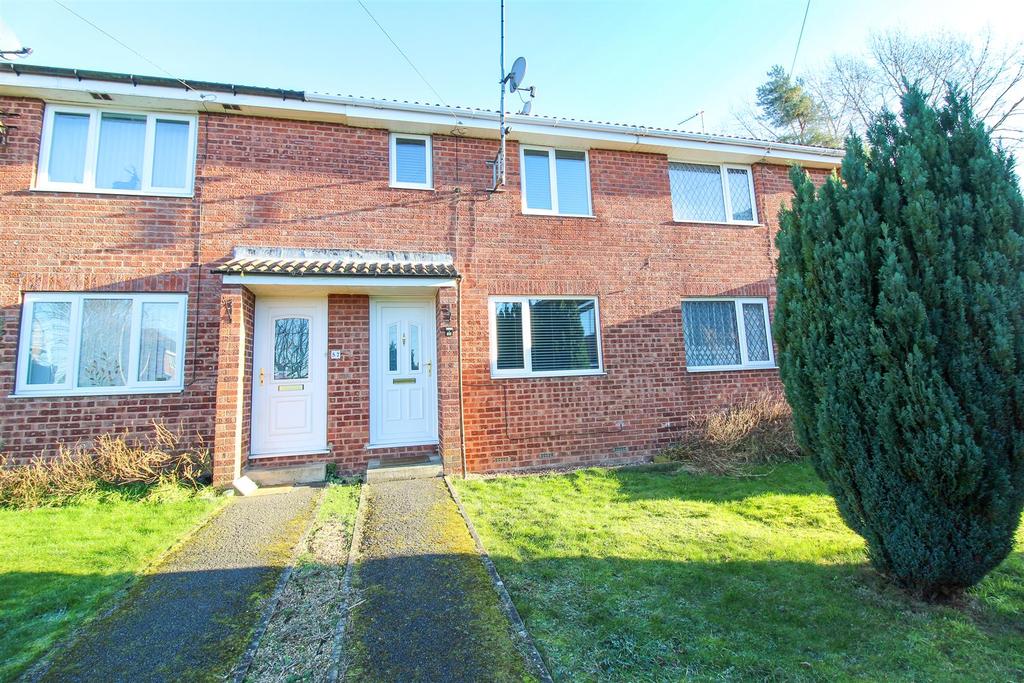 Moorside Dale, Ripon 2 bed terraced house £775 pcm (£179 pw)
