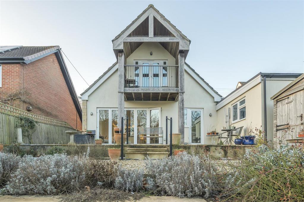 London Road, Devizes 3 bed detached house £499,950