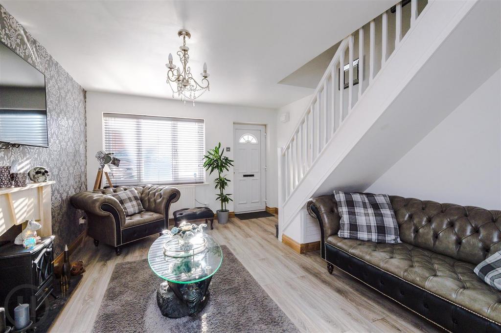 Caleb Close, Tyldesley, Manchester 2 bed semidetached house £160,000