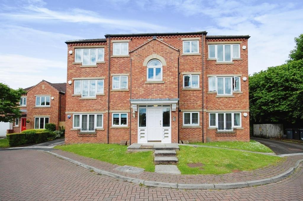 Saxon Grange, South Milford, Leeds 2 bed apartment £140,000