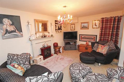 101 Gibbwin, Great Linford, Milton Keynes, MK14 5DH