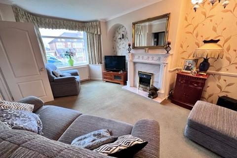 11 Grenobank Road, Grenoside, Sheffield, S35 8NW