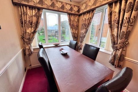 11 Grenobank Road, Grenoside, Sheffield, S35 8NW