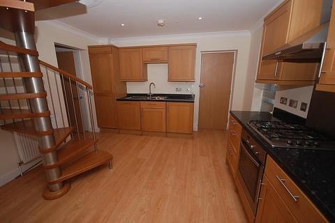 2 bedroom apartment to rent, Primrose Place, South Primrose Hill, CM1