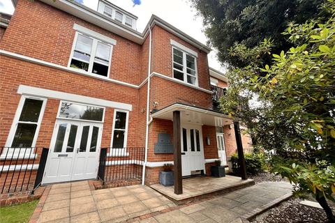 2 bedroom maisonette to rent, Meyrick Park Crescent, Bournemouth, Dorset, BH3