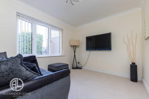 5 Broadcroft, Letchworth Garden City, SG6 3UA