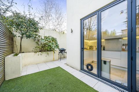 39 Robson Road, London, SE27 9LB