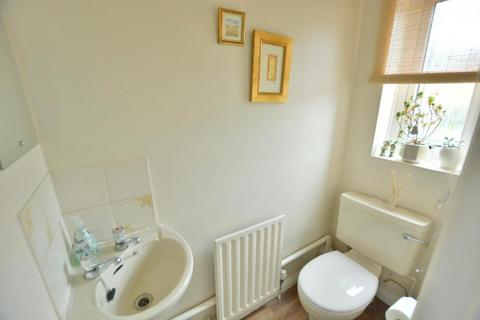 8 Sheppards Field, Wimborne, BH21 1PX