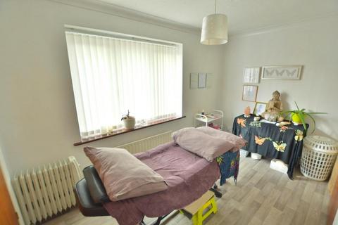 8 Sheppards Field, Wimborne, BH21 1PX