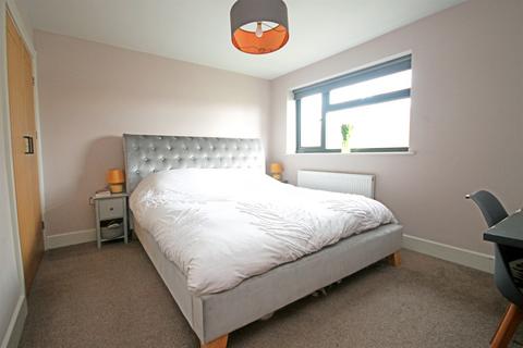 75 Boothfields, Knutsford, WA16 8JY