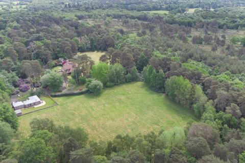 5 bedroom detached house for sale, Stoke Common Road, Fulmer