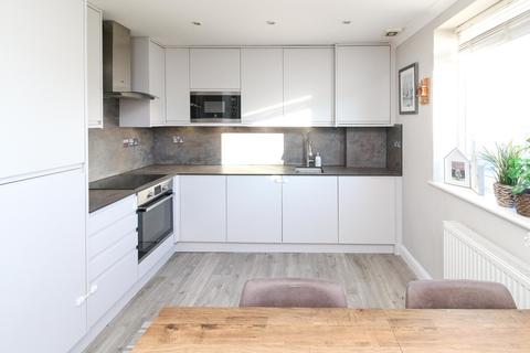 31/11 Ocean Drive, Edinburgh, EH6 6JL