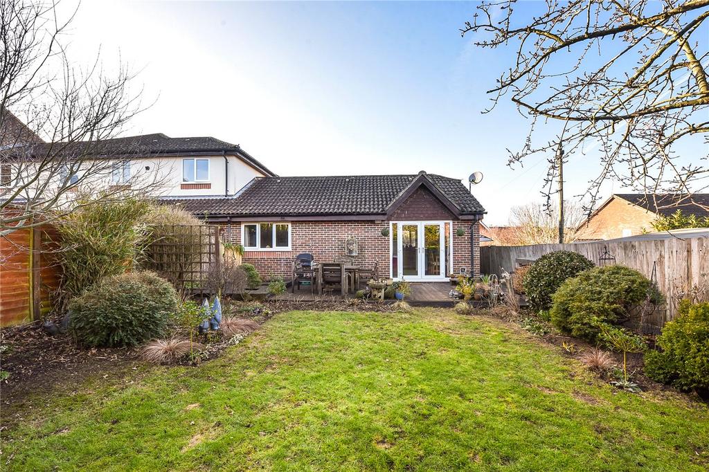 Newfield Road, Liss Forest, Hampshire 2 bed bungalow £350,000