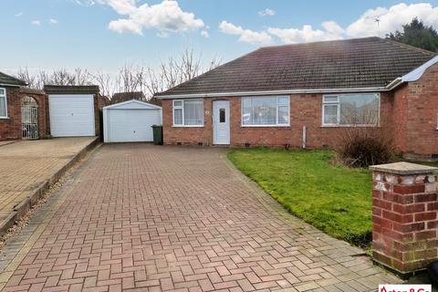 2 bedroom semi-detached bungalow for sale - Mowbray Drive, Syston