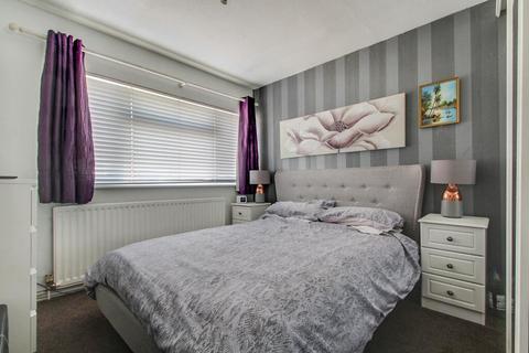 75 Chichester Avenue, Netherton, Dudley, DY2 9JL